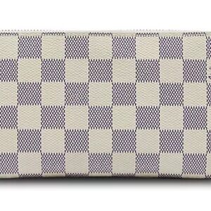 LV Wallet (Louis Vuitton)